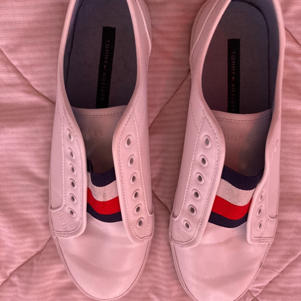 Tommy Hilfiger slip on sneakers